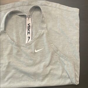 Nike workout tank
